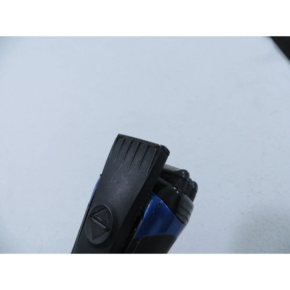 Philips Norelco Series 5000 Wet Dry Cordless Rechargeable Electric Shaver Razor‎